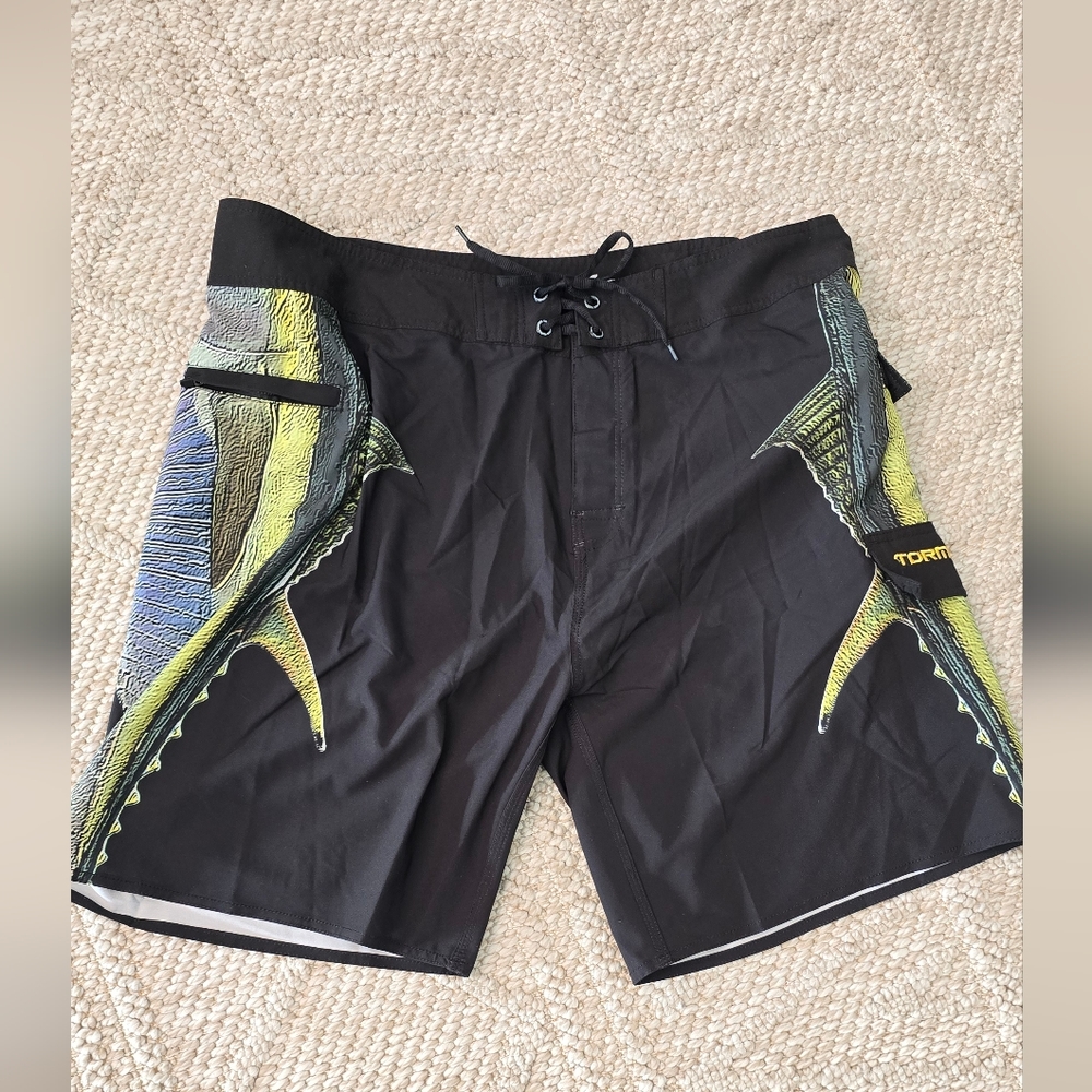 NWT Tormenter Graphic Board Shorts 4x4. Men's Size 42 - Picture 7 of 8